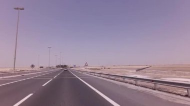 Çöl Stok görüntüleri video karayolu üzerinde Kavşağı'nda dairesel hareket
