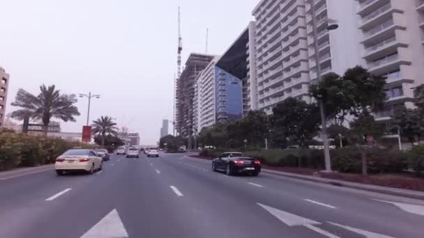 Yapay adalar Palm Jumeirah Stok görüntüleri video yollarda araba gezisi — Stok video