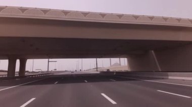 Abu Dabi Stok görüntüleri video yolda