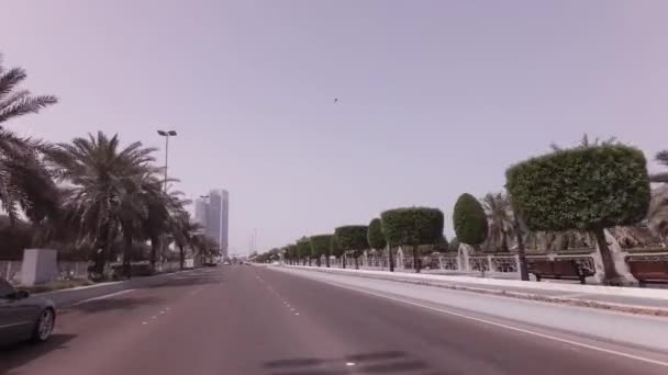 Abu Zabi Zea Kwietnia 2018 Podróż Samochodem Wzdłuż Corniche Abu — Wideo stockowe