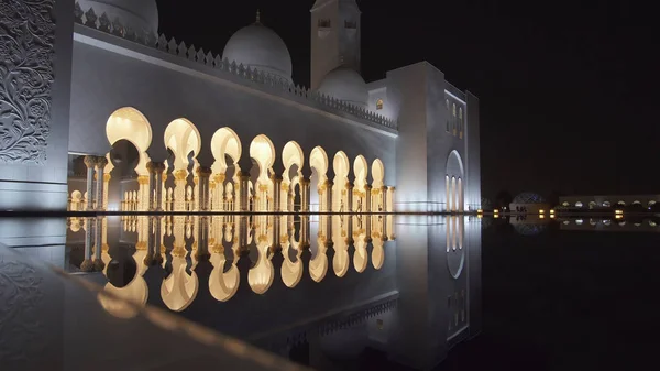 Мечеть шейха Заєда Grand є одним з шести найбільших мечетей в світі Відеоматеріал відео — стокове фото