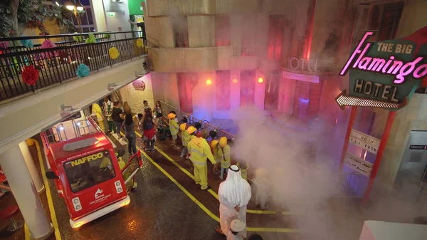 KidZania Dubai offre ai bambini e ai loro genitori un ambiente educativo sicuro e molto realistico al Dubai Mall — Foto Stock