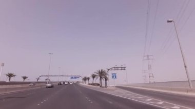 Araba başkenti Abu Dabi Stok görüntüleri video yollarda seyahat