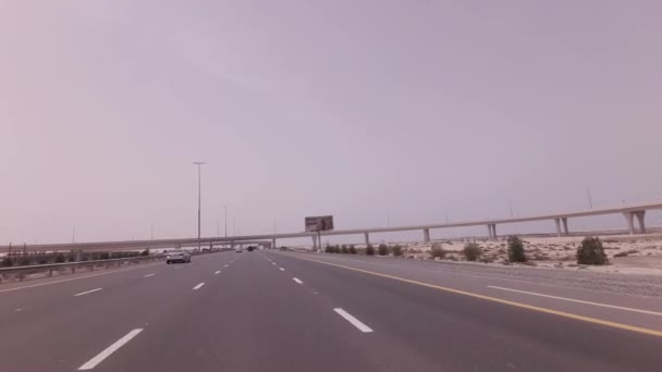 迪拜库存视频中的现代多层次路口 — 图库视频影像