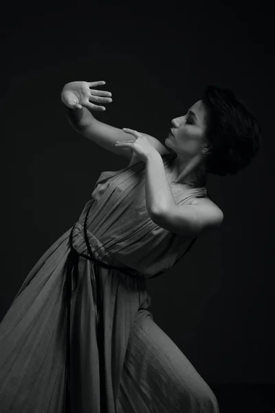 Black and white dancing woman portrait — Stock Photo, Image