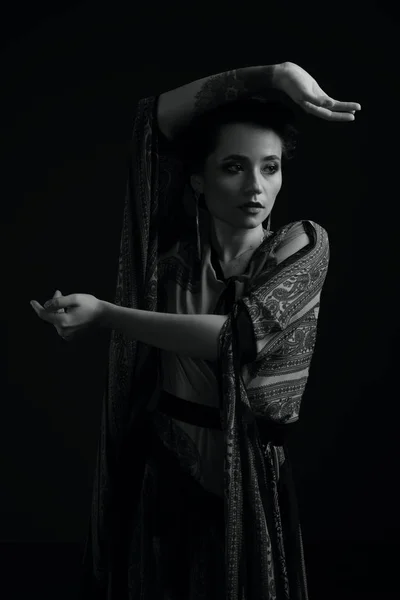 Black and white studio woman  portrait — Stock Photo, Image