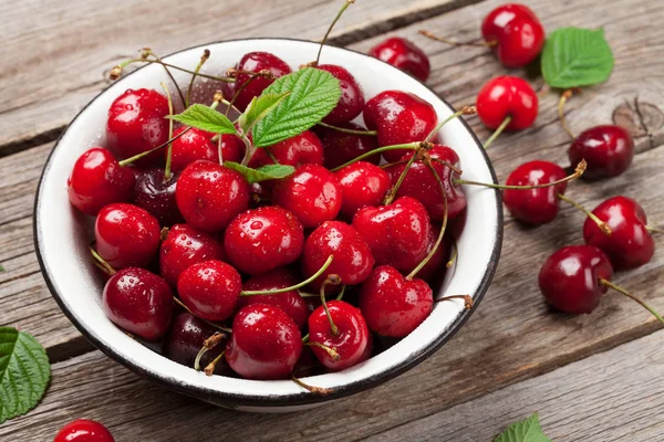 Fresh Summer Berries Cherries Bowl Wooden Table — Stock Photo, Image