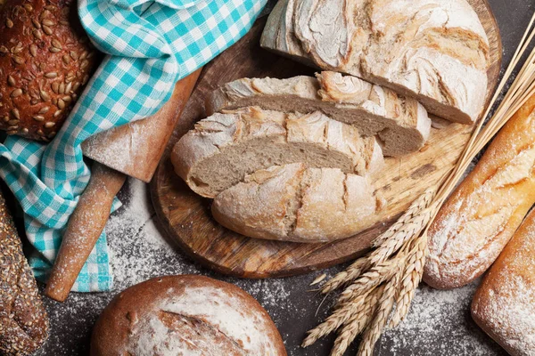 Çeşitli Ekmek Yemek Buns Üstten Görünüm — Stok fotoğraf