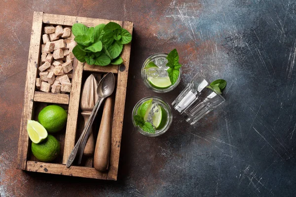 Mojito Ingredientes Cóctel Caja Accesorios Bar Vista Superior Con Espacio — Foto de Stock