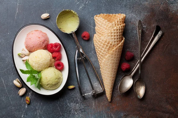 Ice Cream Diófélék Gyümölcsök Főzés Szemközti Nézet — Stock Fotó