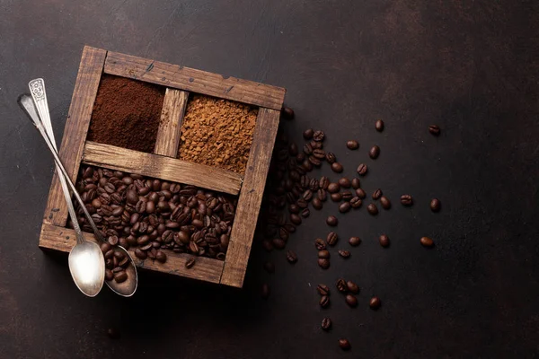 Grains Torréfiés Café Moulu Dans Une Boîte Bois Vue Dessus — Photo