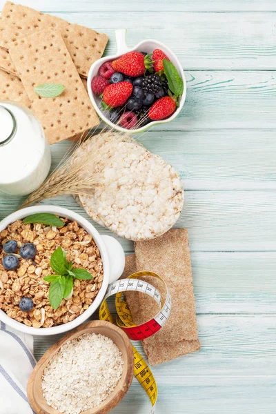 Petit Déjeuner Sain Composé Muesli Baies Lait Vue Dessus Avec — Photo