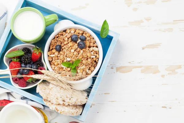 Petit Déjeuner Sain Composé Muesli Baies Lait Vue Dessus Avec — Photo