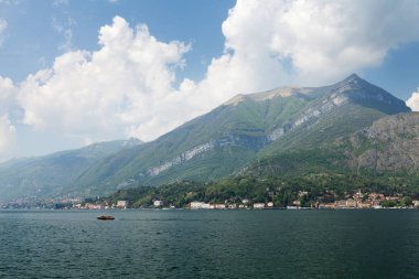 Sunny Lake Como manzara, Lombardy Bölgesi, İtalya, Europe