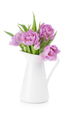 Pembe Lale buketi. Beyaz arka plan üzerinde izole