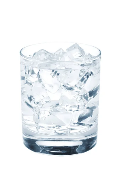 Glas Zuiver Water Met Ijsblokjes Geïsoleerd Witte Achtergrond — Stockfoto