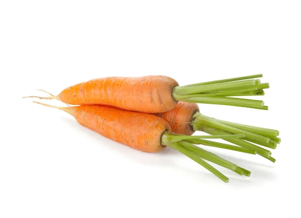 Frische Reife Karotten Isoliert Auf Weißem Hintergrund — Stockfoto