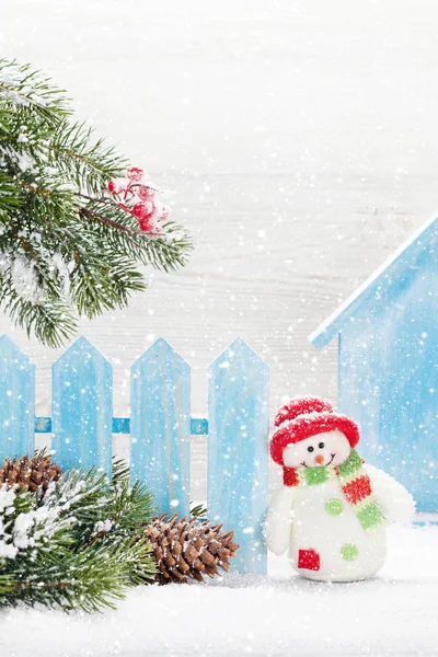 Juguete Muñeco Nieve Navidad Decoración Rama Abeto Con Conos Tarjeta — Foto de Stock