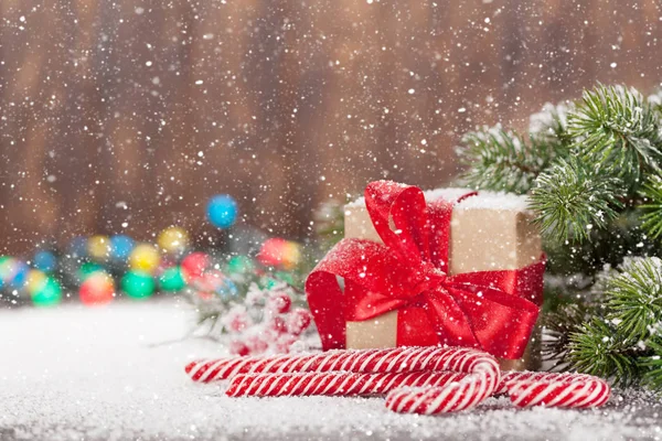 Caja Regalo Navidad Bastones Caramelo Abeto Nieve Tarjeta Felicitación Navidad —  Fotos de Stock