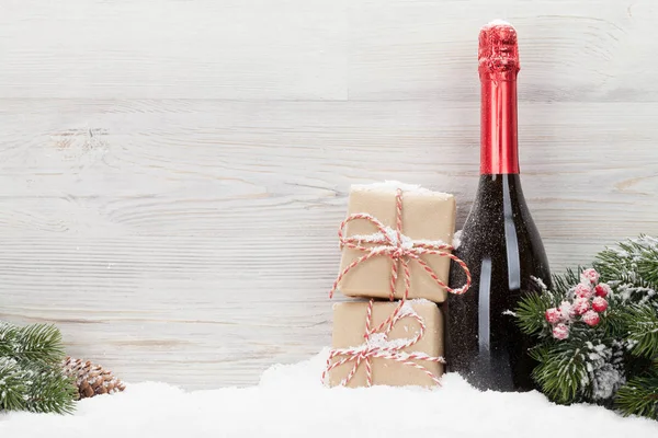 Julegavebokser Champagneflaske Juletregrener Med Plass Til Hilsener – stockfoto