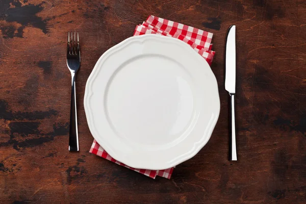Empty Plate Knife Fork Napkin Wooden Background — Stock Photo, Image