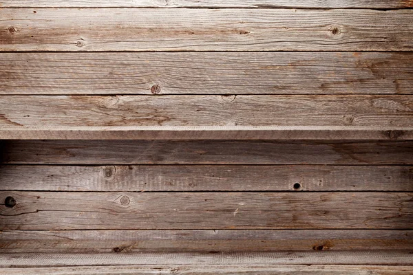 Leere Holzregale Vor Holzwand Mit Kopierraum — Stockfoto
