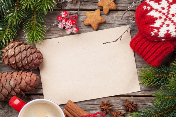 Weihnachtsgrußkarte Kaffee Und Tannenbaum Ansicht Von Oben Mit Platz Für — Stockfoto