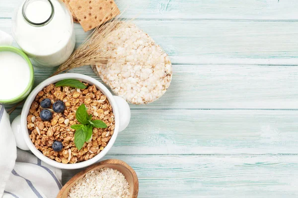 Petit Déjeuner Sain Composé Muesli Baies Lait Vue Dessus Avec — Photo