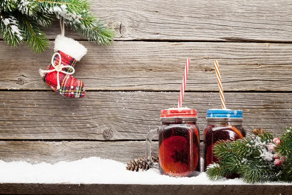 Glasögon Glögg Vin Inredning Och Xmas Fir Tree Grenar Trä — Stockfoto