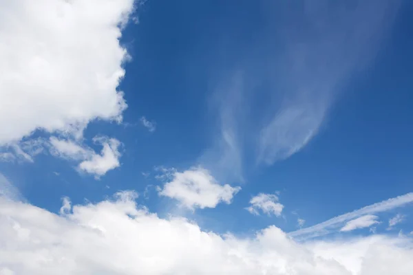 Ciel Bleu Nuages Avec Espace Copie — Photo