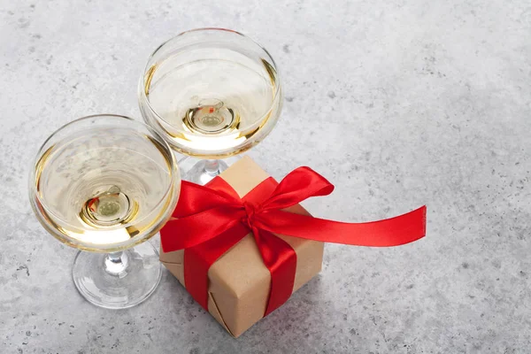 Alla Hjärtans Dag Gratulationskort Med Champagne Och Present Box Sten — Stockfoto