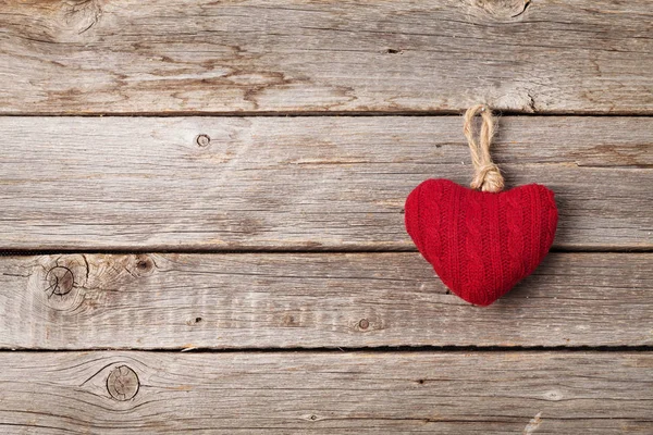 Biglietto Auguri San Valentino Con Cuore Giocattolo Davanti Muro Legno — Foto Stock