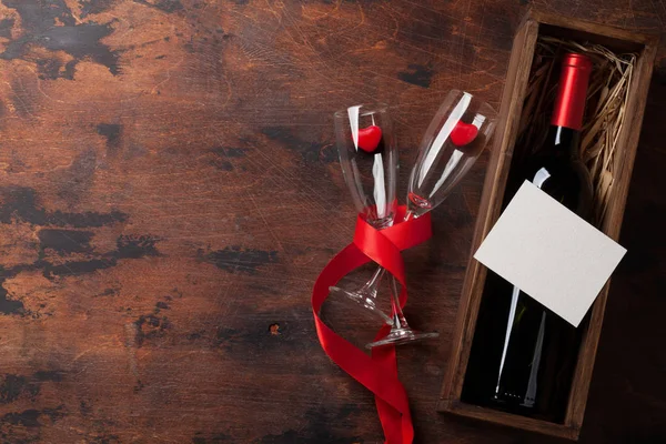 Carte Voeux Saint Valentin Avec Bouteille Vin Rouge Bonbons Coeur — Photo