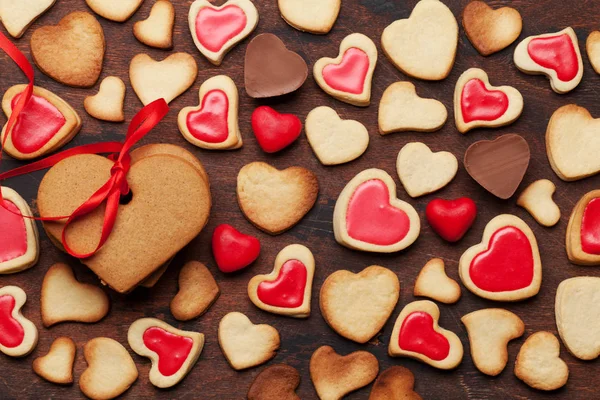 Dia Dos Namorados Cartão Saudação Com Biscoitos Forma Coração Doces — Fotografia de Stock