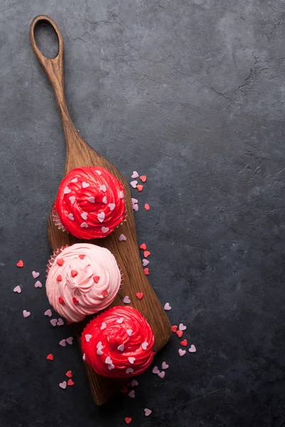 Dia Dos Namorados Cartão Saudação Com Deliciosos Cupcakes Doces Fundo — Fotografia de Stock