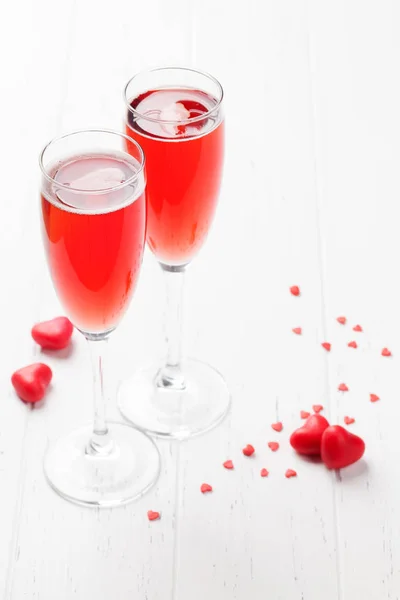 Biglietto Auguri San Valentino Con Champagne Rosa Cuori Caramelle Sfondo — Foto Stock