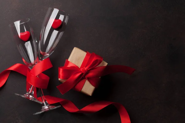 Aftelkalender Voor Valentijnsdag Wenskaart Met Champagneglazen Cadeau Doos Snoep Harten — Stockfoto