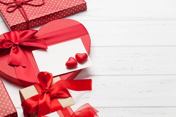 Tarjeta Felicitación Del Día San Valentín Con Cajas Regalo Corazón —  Fotos de Stock
