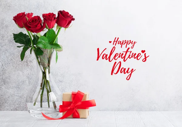 Tarjeta Felicitación Para Día San Valentín Con Caja Regalo Ramo — Foto de Stock