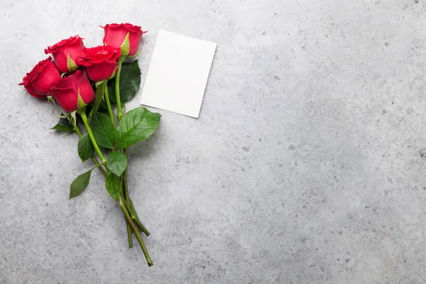 Aftelkalender Voor Valentijnsdag Wenskaart Met Rood Roze Bloemen Boeket Stenen — Stockfoto