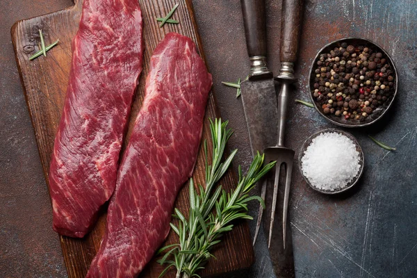 Raw Top Blade Denver Grilled Steak Cutting Board Cooking Top — Stock Photo, Image