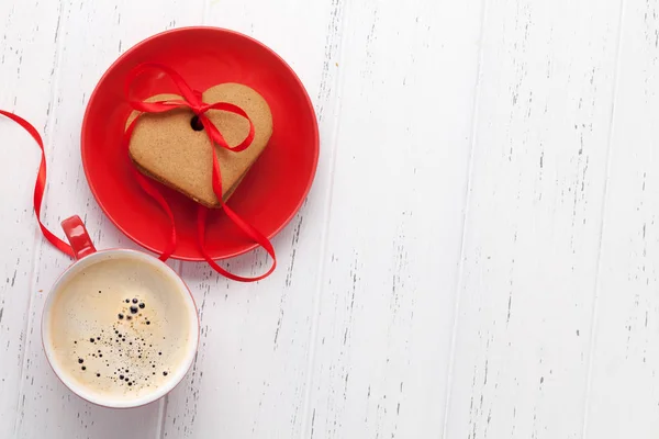 Cartão Saudação Dia Dos Namorados Com Xícara Café Biscoitos Forma — Fotografia de Stock