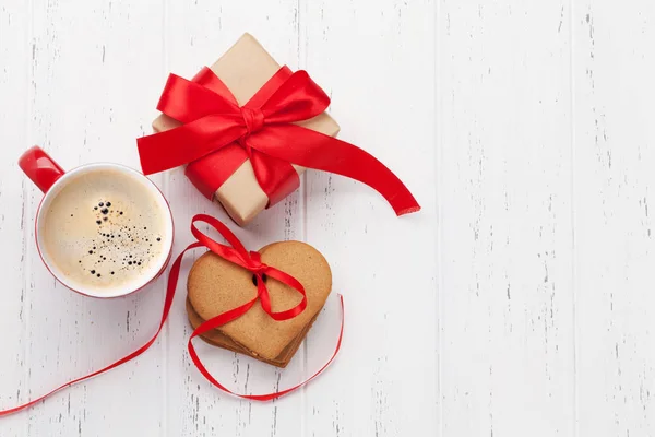 Cartão Saudação Dia Dos Namorados Com Xícara Café Biscoitos Forma — Fotografia de Stock