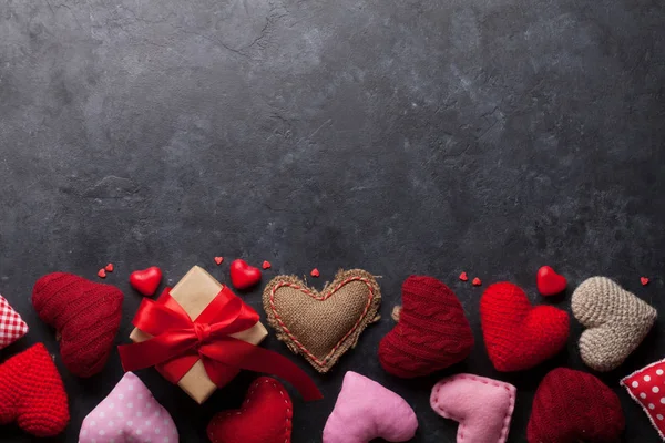 Carte Voeux Saint Valentin Avec Jouets Main Coeur Boîte Cadeau — Photo