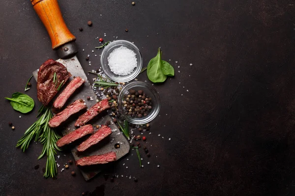 Horní Čepel Nebo Denver Grilovaný Steak Maso Řeznický Nůž Pohled — Stock fotografie