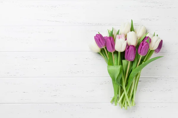 Carte Vœux Pâques Avec Bouquet Fleurs Tulipes Sur Fond Blanc — Photo