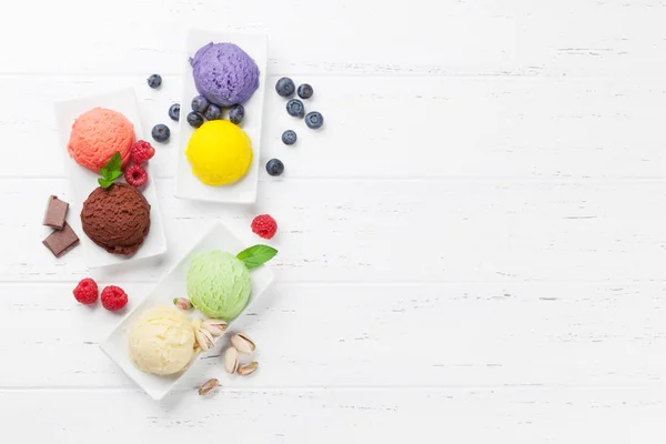 Ice Cream Diófélék Gyümölcsök Szöveg Szóközzel Felülnézet — Stock Fotó