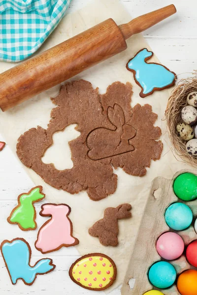 Gingerbread Çerezleri Renkli Yumurta Pişirme Ile Paskalya Tebrik Kartı — Stok fotoğraf