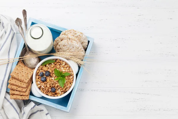 Petit Déjeuner Sain Composé Muesli Baies Lait Vue Dessus — Photo