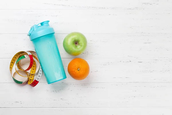 Orange Apple Drink Bottle Wooden Table — Stock Photo, Image